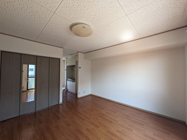 フラワー C107の居間