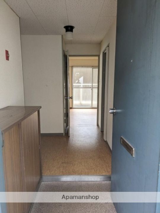 センコーハイツ水島202の玄関