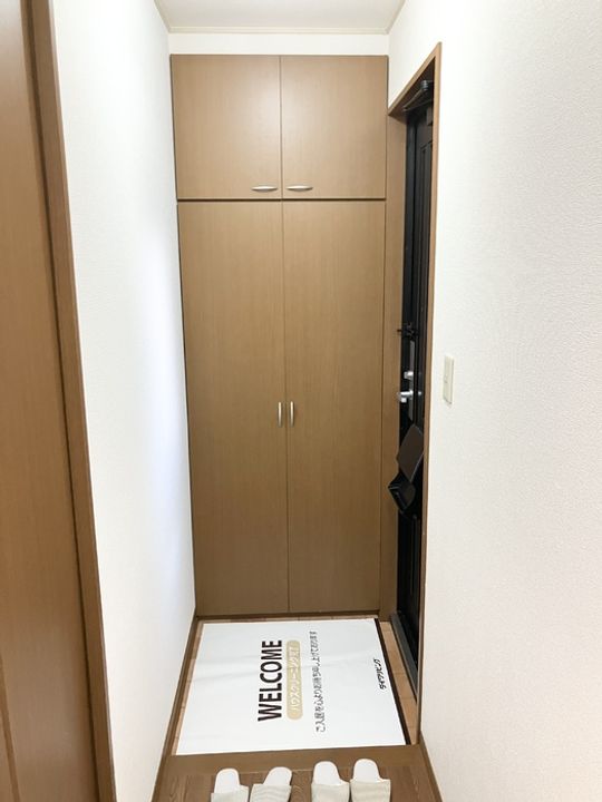 アスピラシオン B棟の玄関
