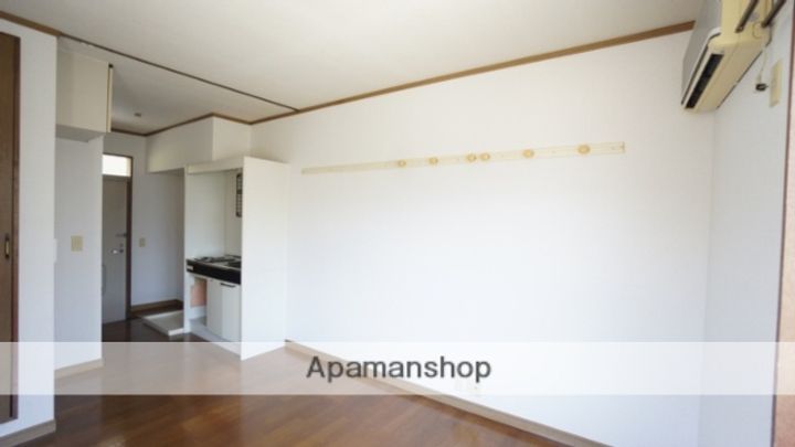 シャルマンファイブの内装