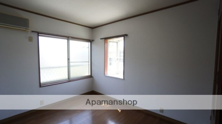 シャルマンファイブの内装