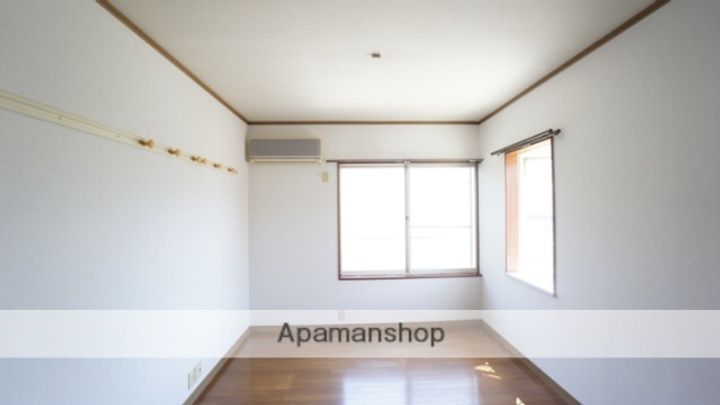 シャルマンファイブの居間