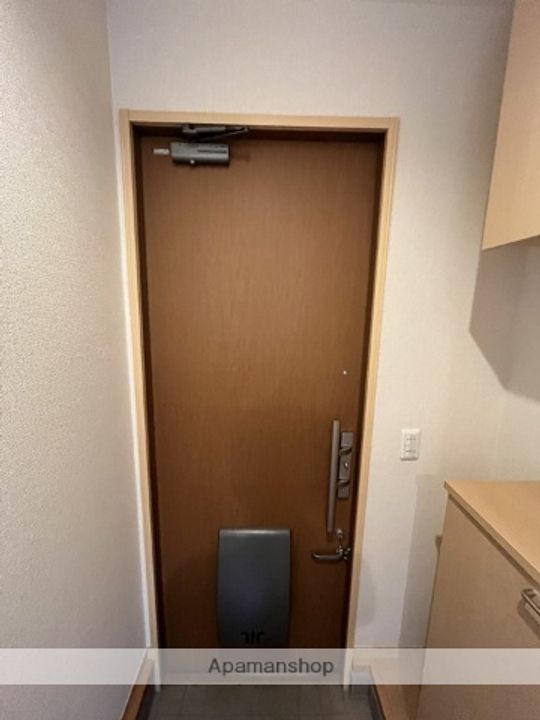 クレール B棟の玄関