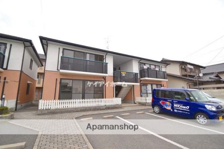 ディアスフィールドC棟の外観