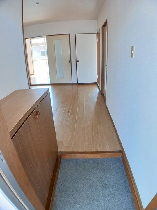 ニューシティエクシードBの玄関