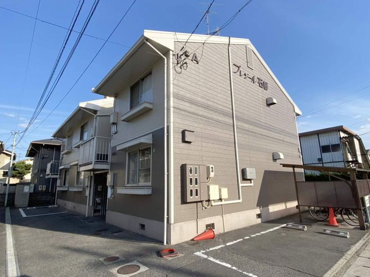 プレジール石部 A棟の外観
