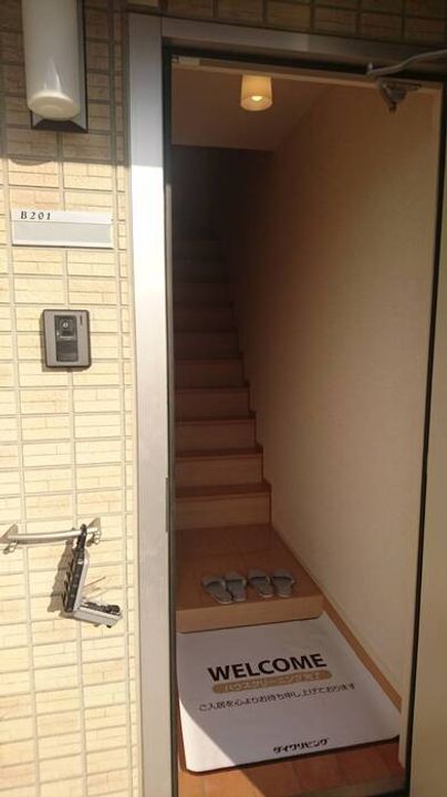 ファーシル B棟の玄関