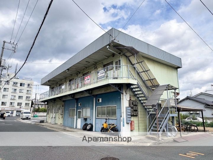 菱川コーポ205の外観