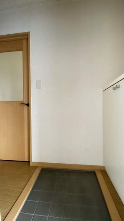 コーポ高木A棟の玄関