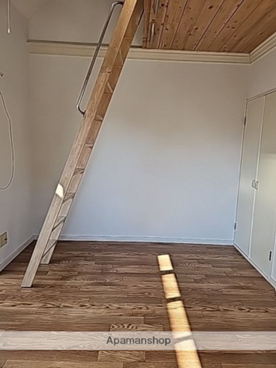 ロワール青江203の居間