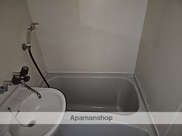 ロワール青江203の風呂