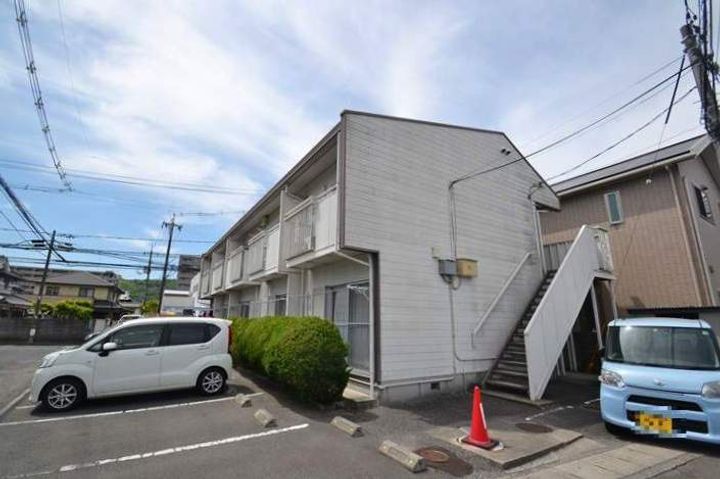岡山県岡山市中区藤原西町2丁目の賃貸アパートの外観