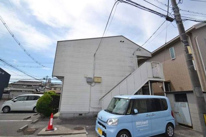 岡山県岡山市中区藤原西町2丁目の賃貸アパートの外観