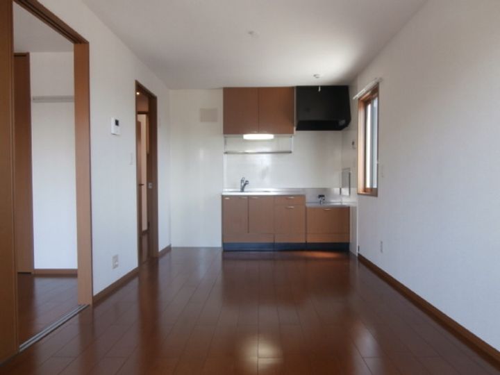 コンフォート A棟の居間