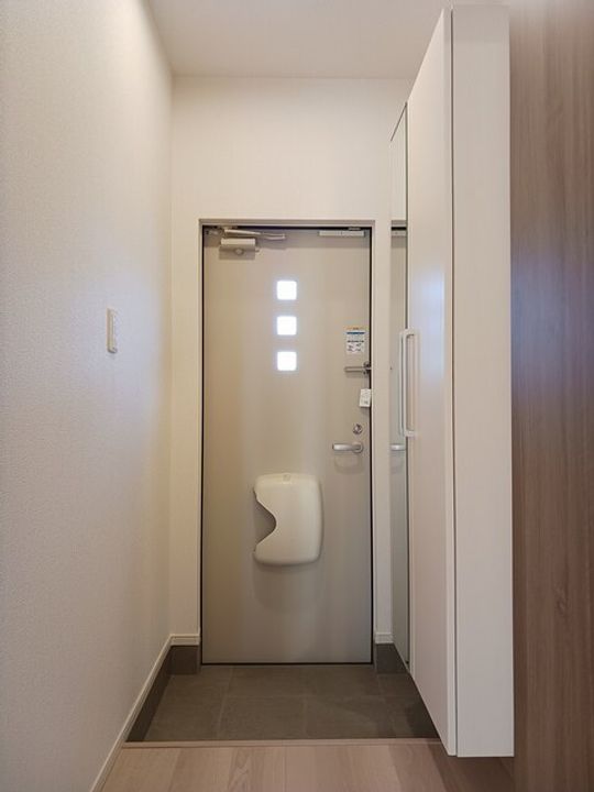 コンテルミナスの玄関