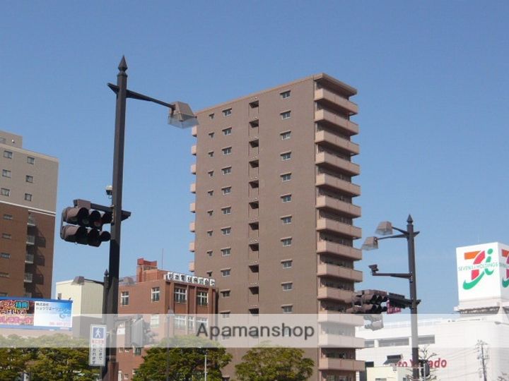 岡山県岡山市北区大供3丁目の賃貸マンションの外観