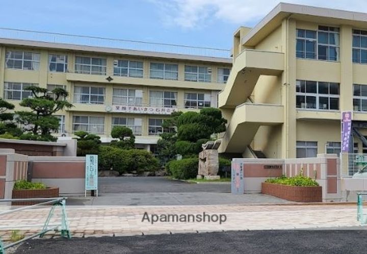 岡山県岡山市北区奉還町3丁目の賃貸マンションの周辺