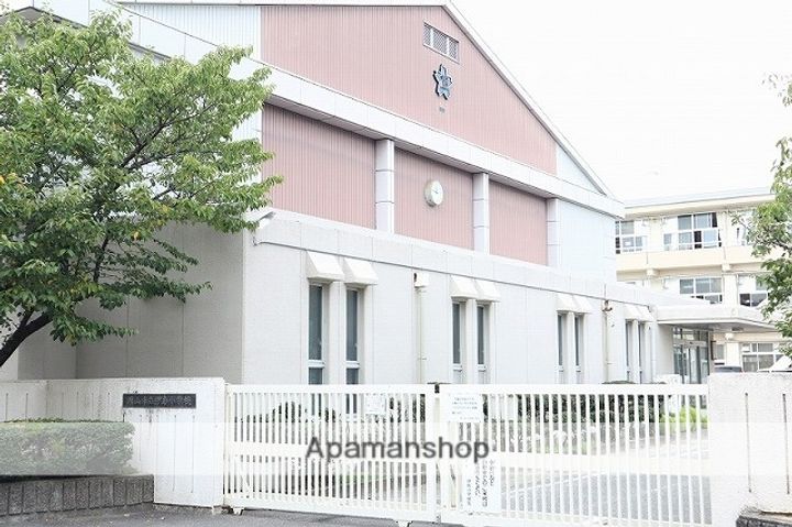 岡山県岡山市北区津倉町1丁目の賃貸アパートの周辺