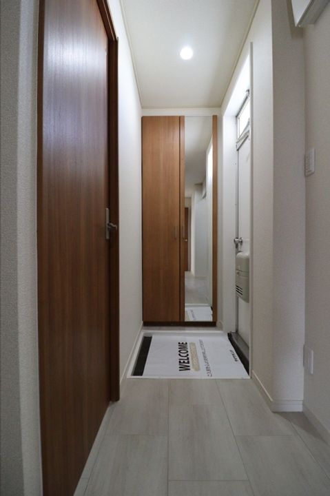 コーポラス雄町202の玄関