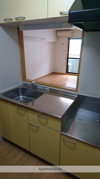 岡山県岡山市北区南方4丁目の賃貸マンションのキッチン