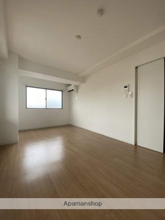 岡山県岡山市北区三門東町の賃貸マンションの内装