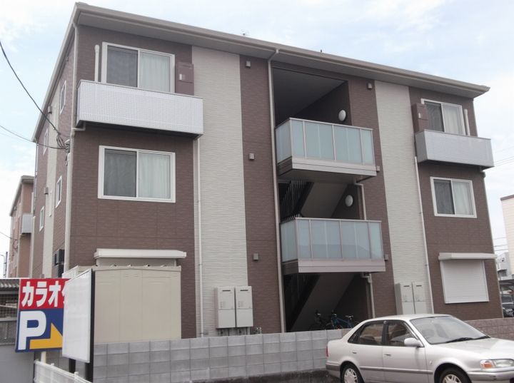 岡山県岡山市南区新保の賃貸アパートの外観