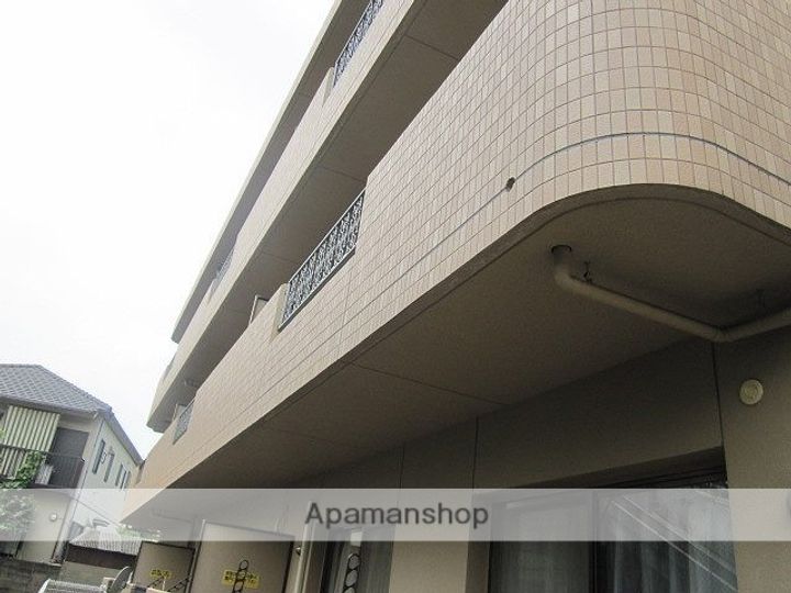 岡山県岡山市北区中井町1丁目の賃貸マンションの外観