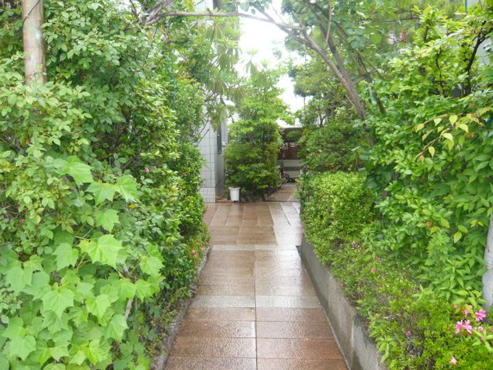 岡山県岡山市北区久米の賃貸アパートの外観