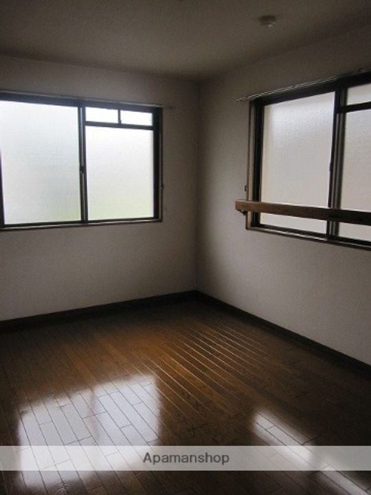 岡山県岡山市北区花尻ききょう町の賃貸マンションの内装