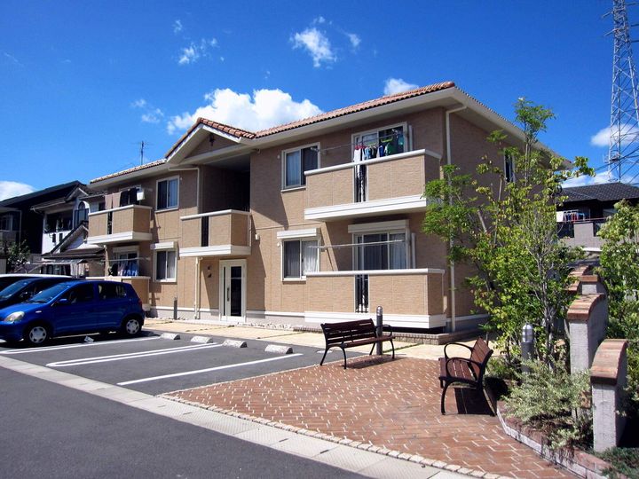 プランク・ラヴィーン A棟の外観