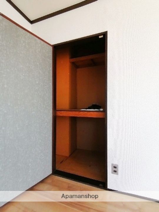 幸運マンション2号棟の内装