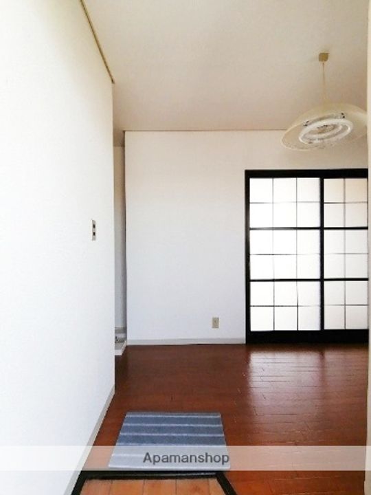 幸運マンション2号棟の内装