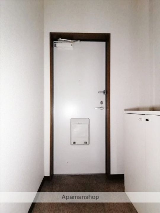 シャレーミーユの玄関