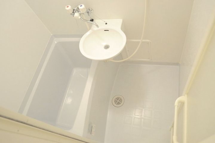 レオパレスらかん 福島の風呂