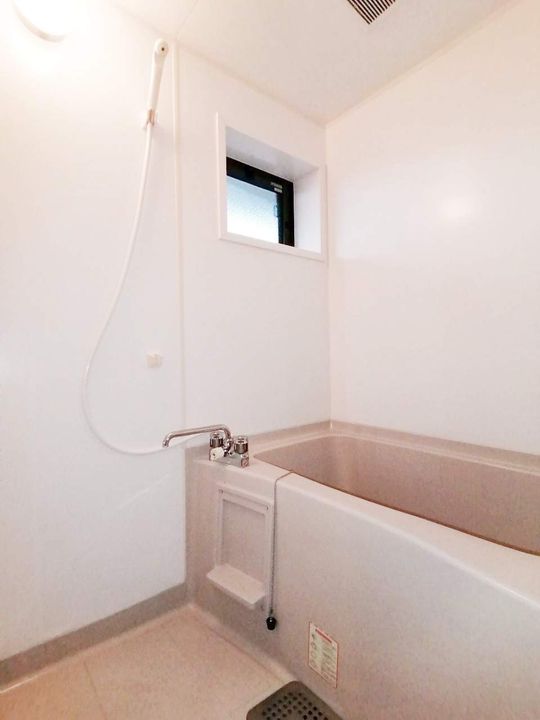 ソレイユ水江の風呂