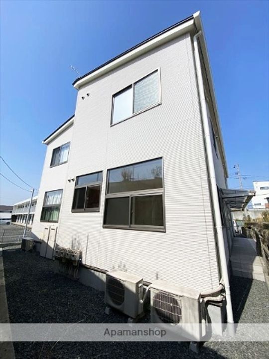 岡山県浅口市鴨方町六条院中の賃貸アパートの外観