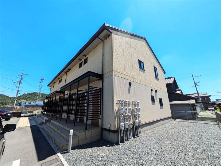 アデランテの外観