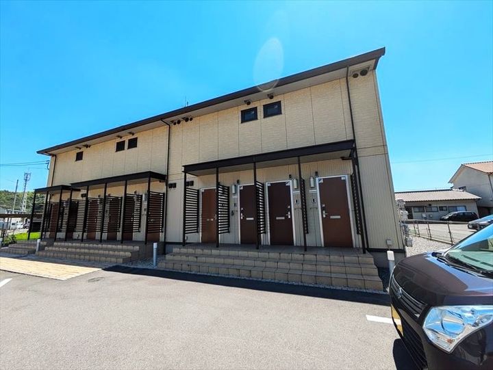 アデランテの外観