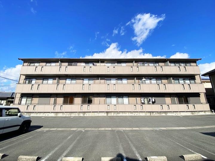 ソレイユ水江の外観