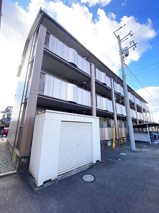 ソレイユ水江の外観