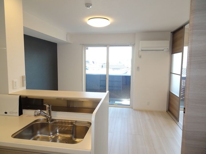 GLORIOUS K の居間