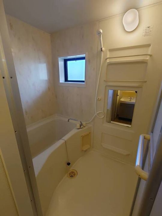 レインボーハイツ B棟の風呂