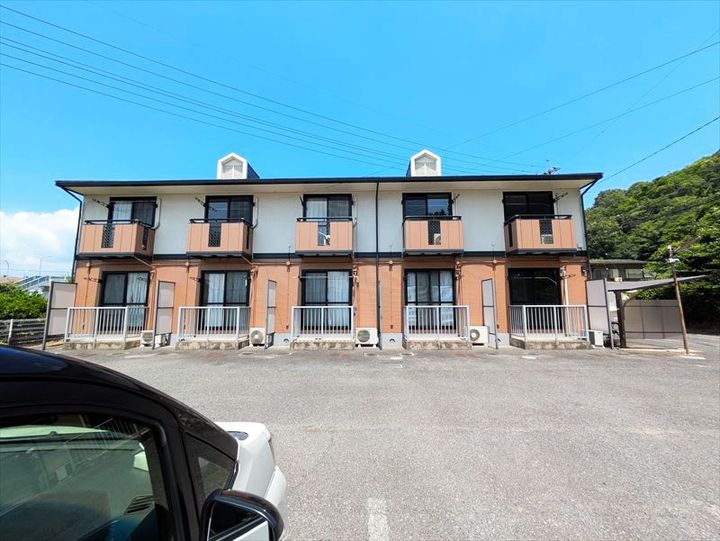 レインボーハイツ B棟の外観