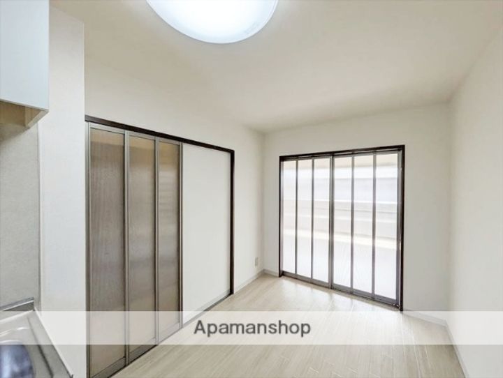 ロンクー B棟の内装