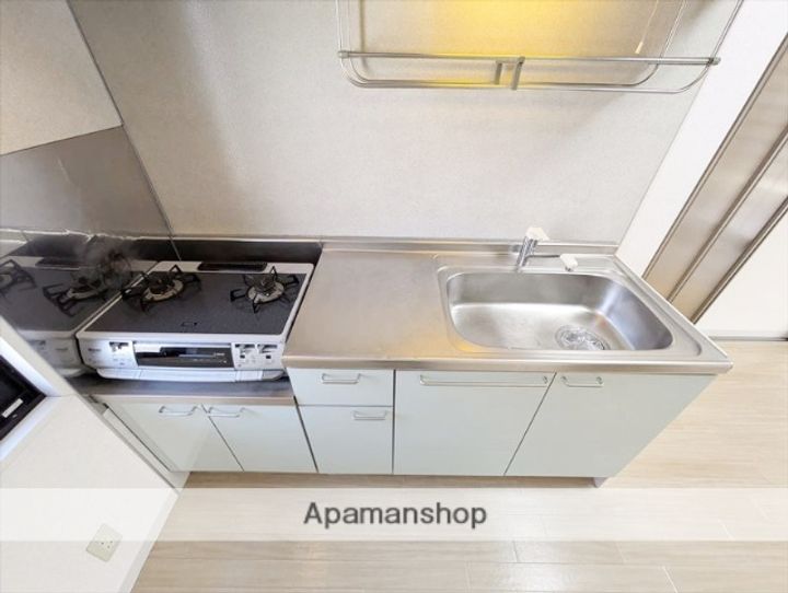 ロンクー B棟のキッチン