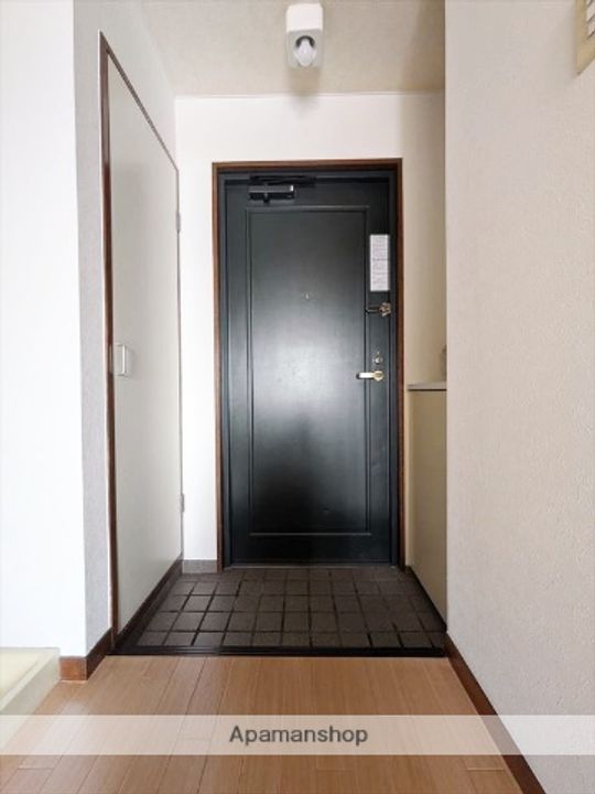 ハイシティー堀南の玄関