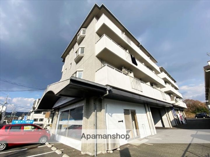 グローリー中庄の外観