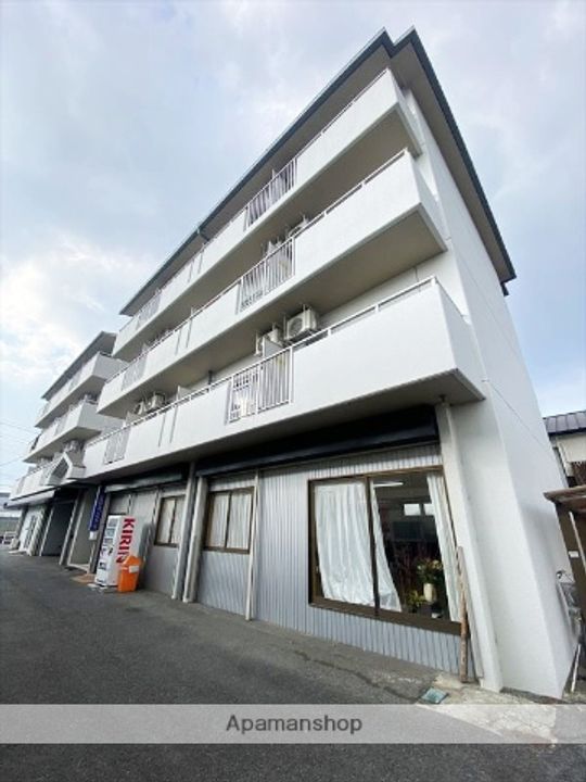 グローリー中庄の外観