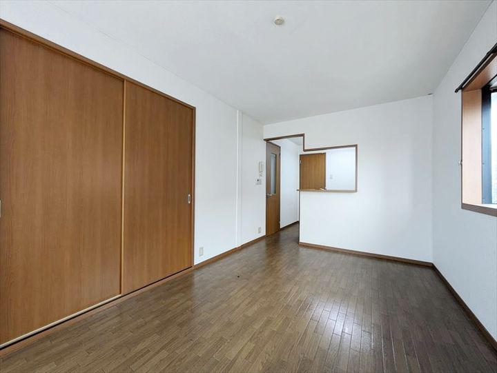 ヴィアーレ中畝 A202号室の内装