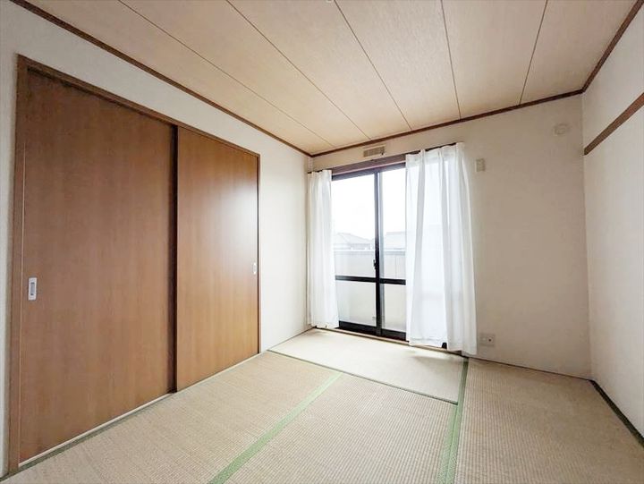 ヴィアーレ中畝 A202号室の内装